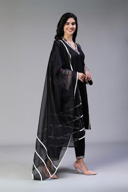 Pakistani Style Suit Set (Black)