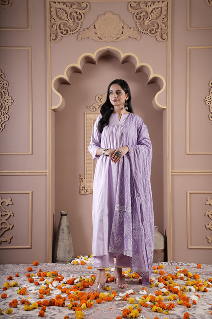 Niharika cotton suit set trio