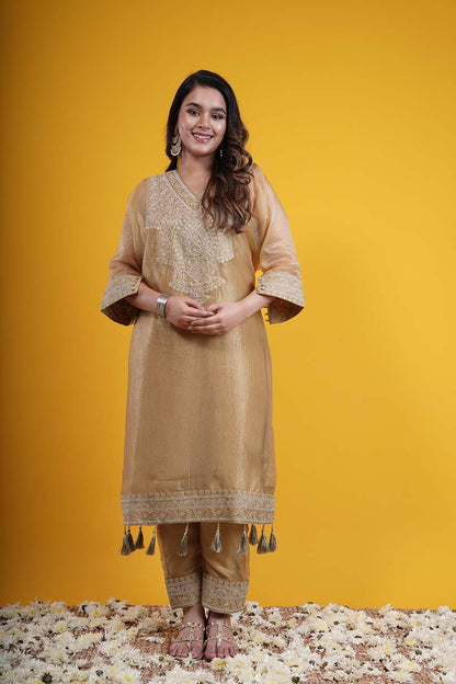 Sehar Tissue shimmer kaftan set